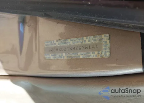 2001 Chevrolet Prizm Lsi from USA, damaged, VIN 1Y1SK528X1Z426029